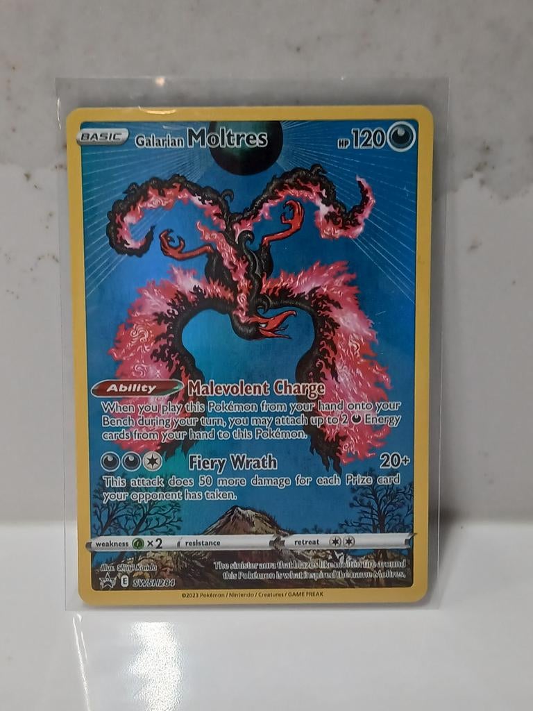 Galarian Moltres (NM) Pokémon Kaart, Ophalen of Verzenden, Zo goed als nieuw, Losse kaart