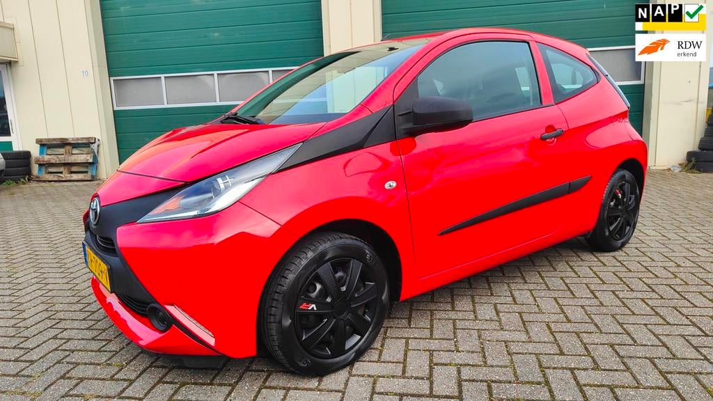 Toyota Aygo 1.0 VVT-i x-now, Voorwielaandrijving, Gebruikt, Euro 6, Start-stop-systeem
