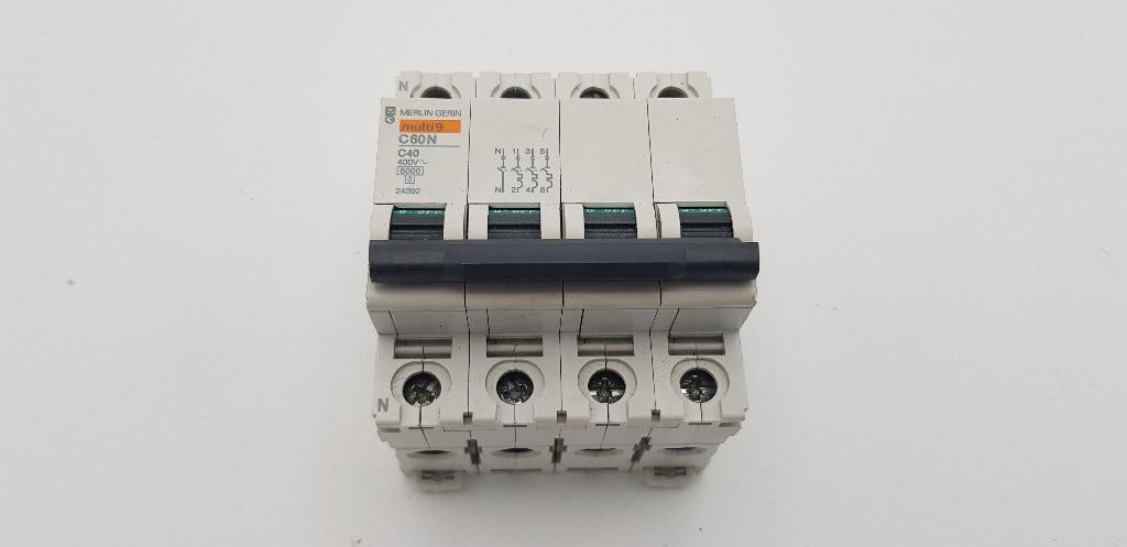 Merlin Gerin Groepenkast Automaat C60N C40 krachtstroom (1x), Gebruikt, Onbekend, Ophalen of Verzenden, Onbekend