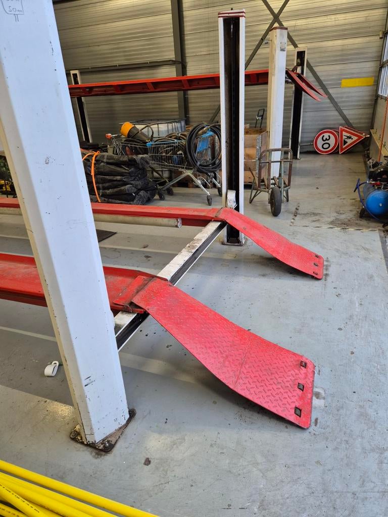 Koni 3.5tons 4koloms Hefbrug, Ophalen