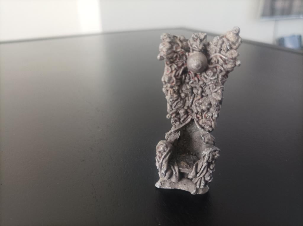 Metalen troon, Verzenden, Gebruikt