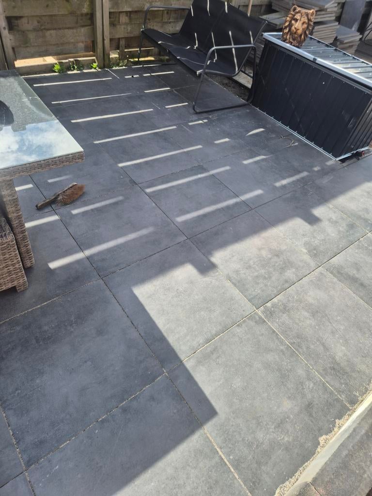 60x60 terrastegels, ongeveer 15m2, Ophalen of Verzenden, Gebruikt, Beton, Terrastegels