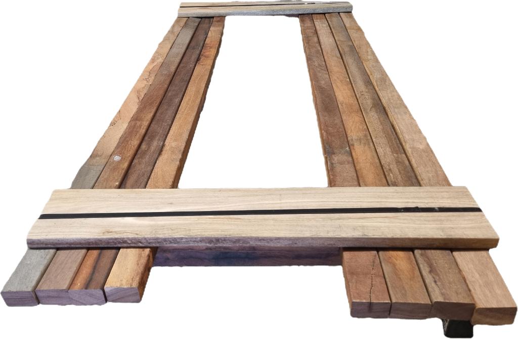 Hardhouten Balken ️- Afmetingen: 4,5 x 6,5 cm nr: HB74