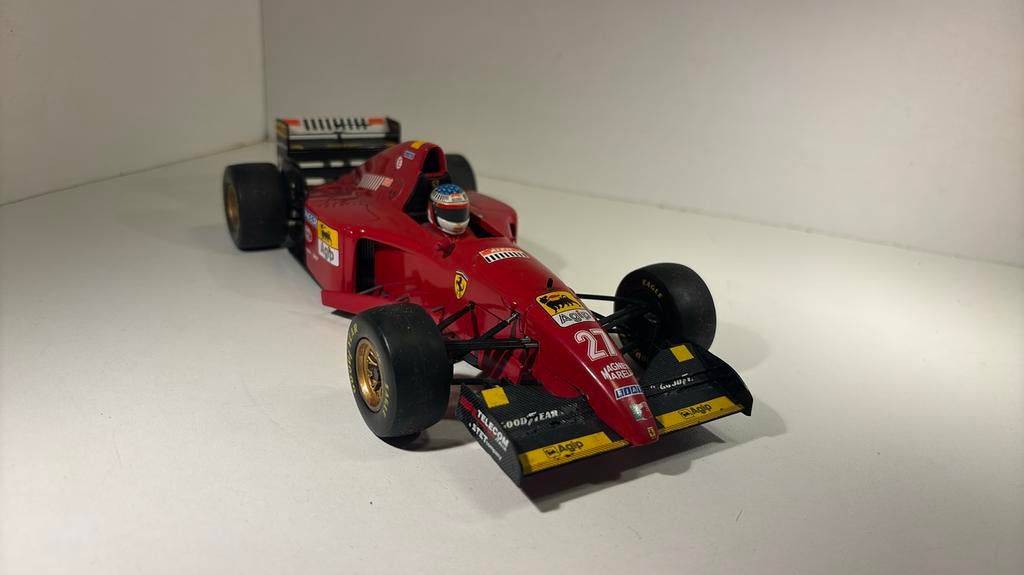 F1 Ferrari 412 t2 alesi onyx 1.18, Hobby en Vrije tijd, Modelauto's | 1:18, Overige merken, Ophalen of Verzenden, A, A