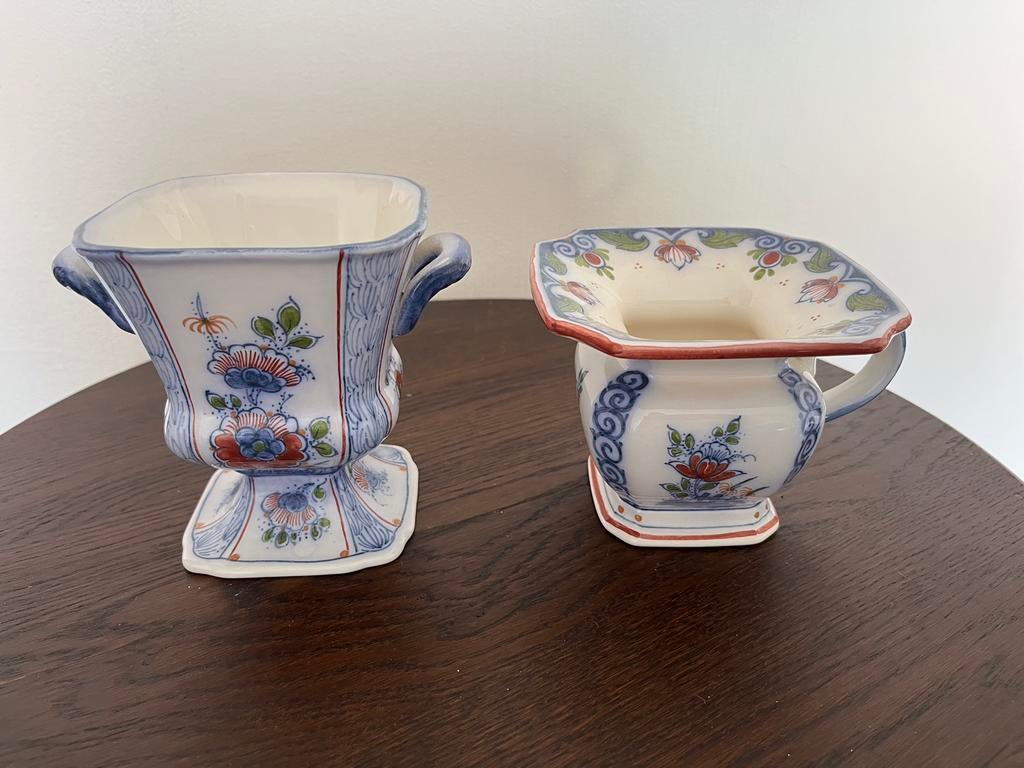 Twee handbeschilderde vaasjes – Zenith Gouda – Delfts decor, Antiek en Kunst, Ophalen