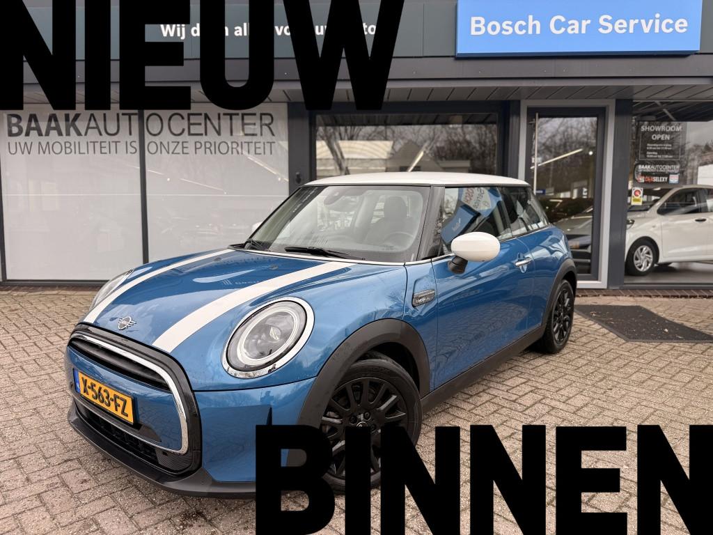 MINI Mini 1.5 Cooper Camden | Carplay | Navigatie | Automaat, 12 maanden, 136 pk, Gebruikt, Euro 6