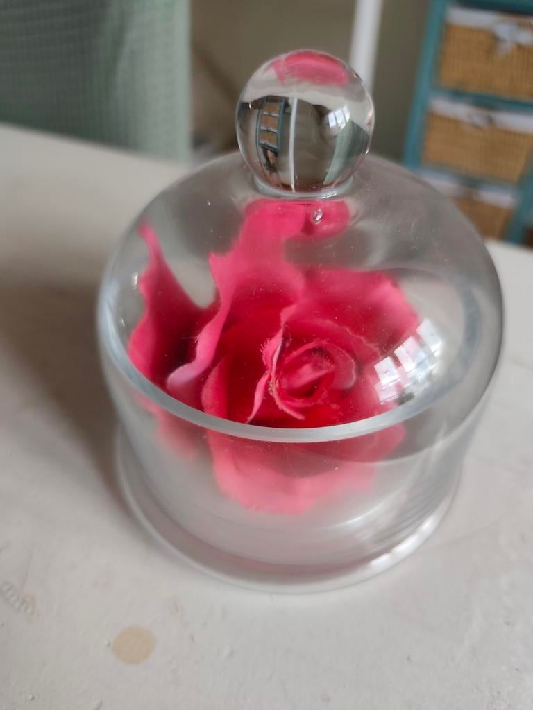 Stolp met kunst roos, Ophalen