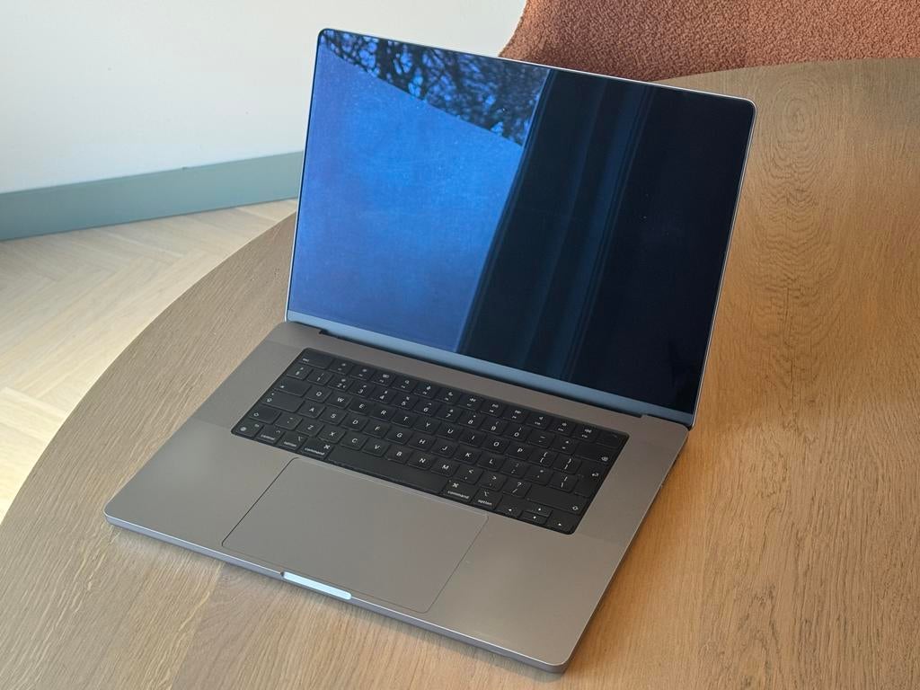Apple Macook Pro M1 PRO met 16GB en 2TB SSD, Computers en Software, Apple Macbooks, Zo goed als nieuw, 16 inch, 4 Ghz of meer