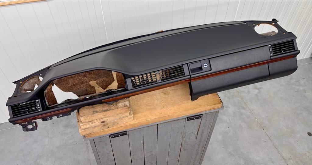 Dashboard Mercedes 124 in zeer mooie staat, Ophalen, Gebruikt, Mercedes-Benz