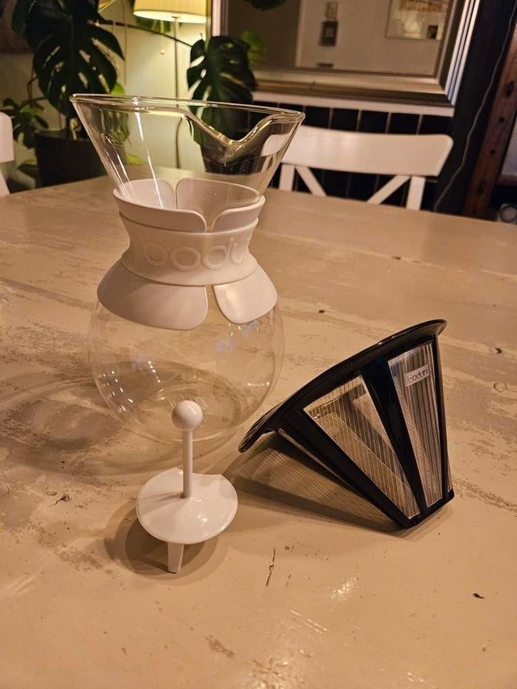 Bodum pour over Cafetière met permanent filter, 4 tot 10 kopjes, Ophalen of Verzenden, Zo goed als nieuw, Overige modellen