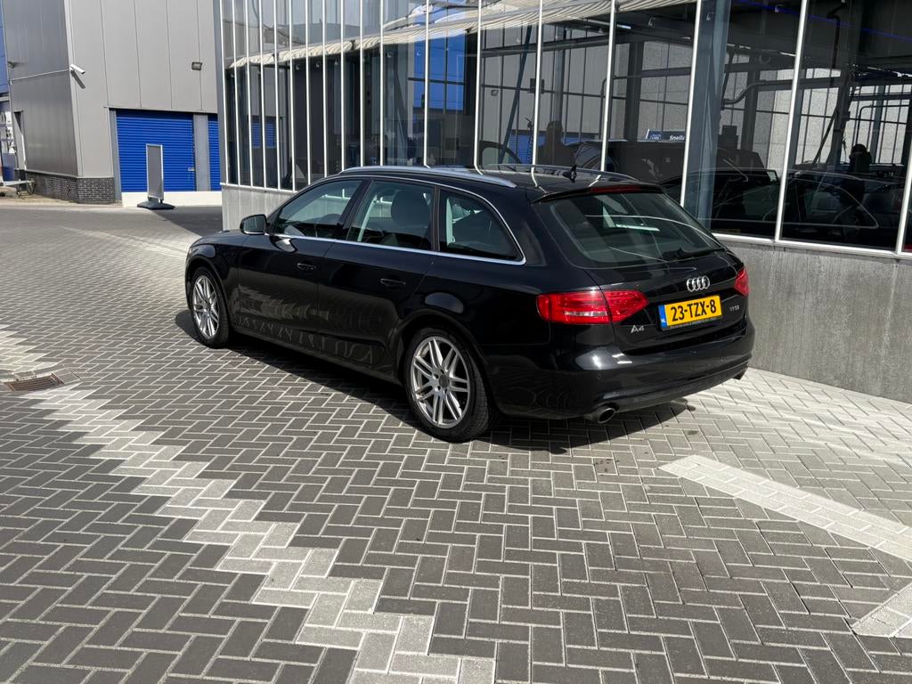 Audi A4 1.8TFSI 125KW Avant Multitr. 2012 Zwart, Auto's, Audi, Zwart, 4 cilinders, 1505 kg, A4