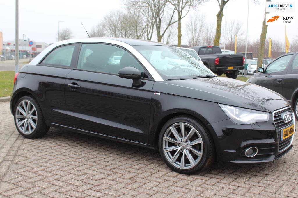 Audi A1 1.4 TFSI 119g. Ambition Pro Line Business automaat, Euro 5, 4 cilinders, 4 stoelen, Leder en Stof