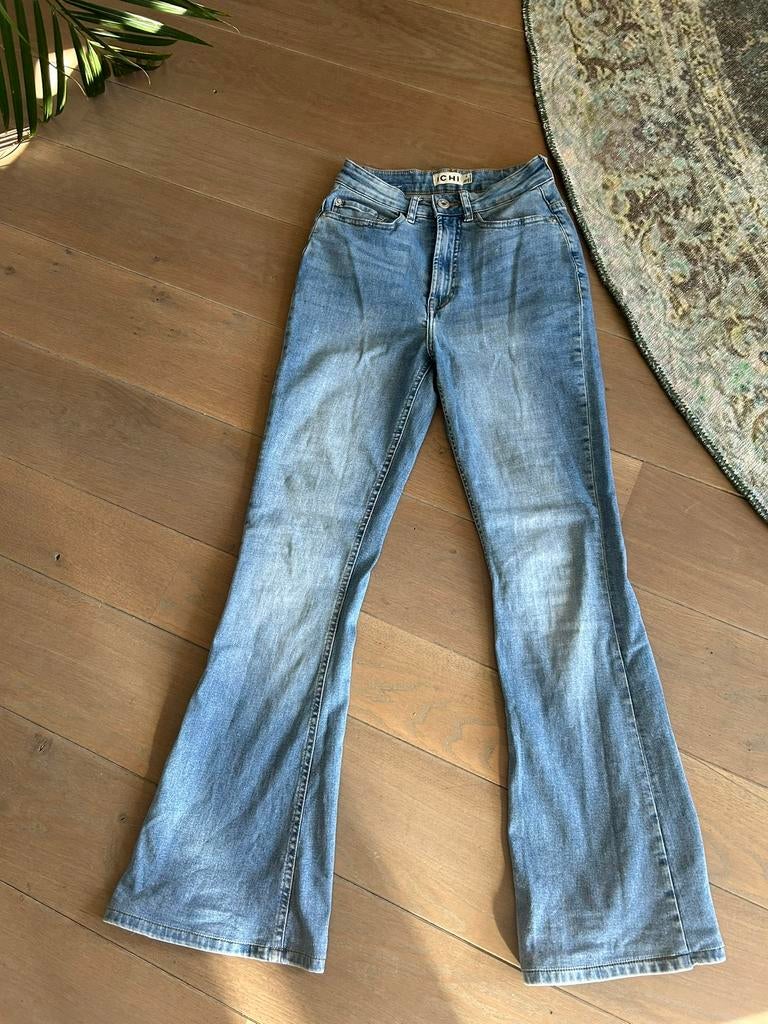 Ichi flared jeans maat 26/30, Ophalen of Verzenden, Gedragen, Blauw, W27 (confectie 34) of kleiner