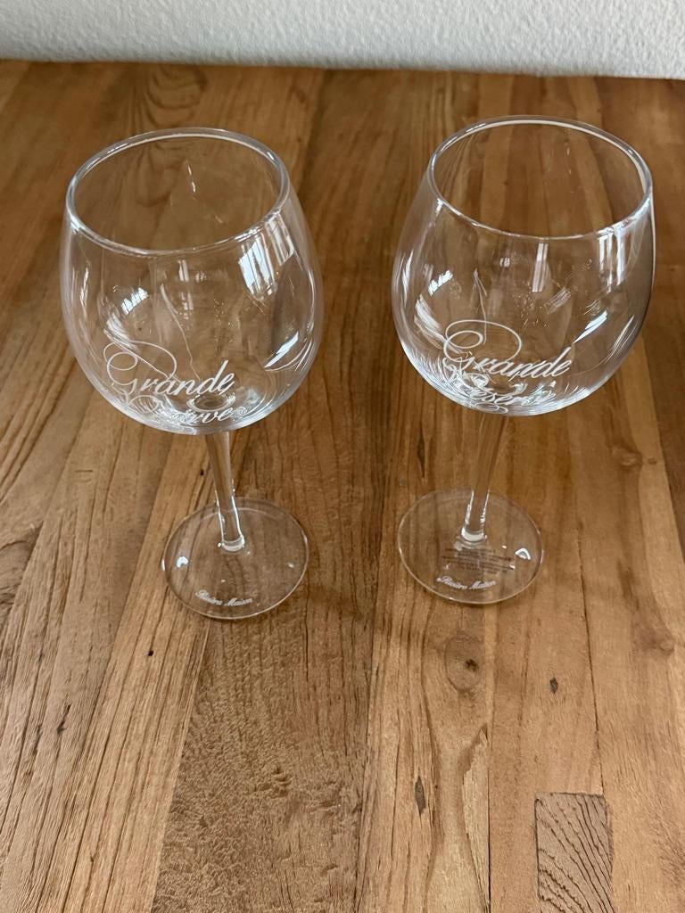 Riviera Maison wijnglazen 2 stuks., Verzamelen, Glas en Borrelglaasjes, Ophalen of Verzenden, Nieuw, Overige typen