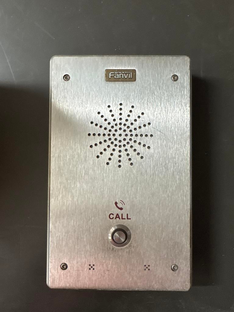 Fanvil i12-01P IP Intercom - Robuust en Betrouwbaar, Ophalen of Verzenden, Terugspreekfunctie, Gebruikt, Bedraad