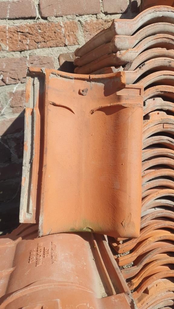 Dakpannen te koop 900 stuks, Doe-het-zelf en Verbouw, Dakpannen en Dakbedekking, Ophalen, Gebruikt, Steen of Klei, 15 m² of meer