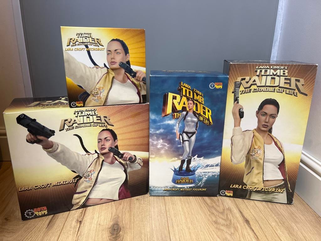 Sota Toys Lara Croft Tomb Raider Beeld/Buste Collectie, Verzamelen, Film en Tv, Zo goed als nieuw, Actiefiguur of Pop, Ophalen of Verzenden