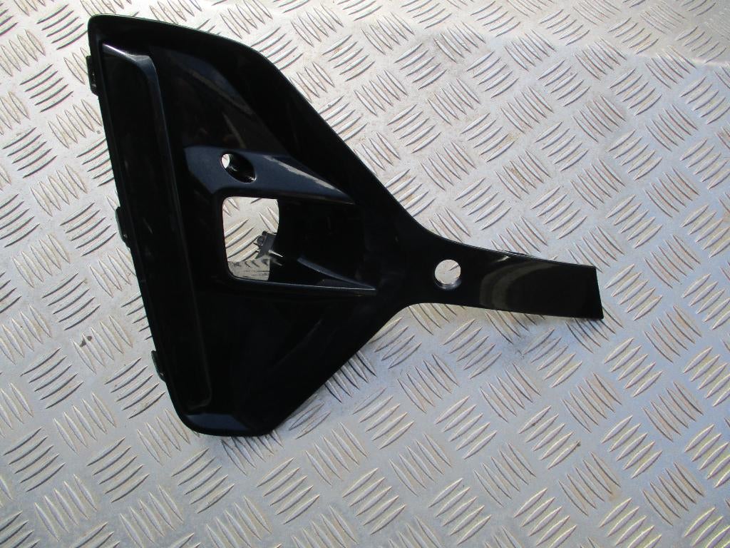 Opel Astra L Front bumper lower grill 9839195080, Gebruikt, Ophalen of Verzenden, Bumper, Voor