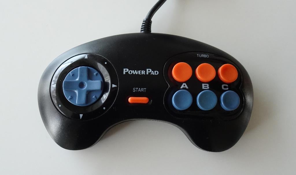Power Pad 6 Button Turbo Controller voor Sega Mega Drive, Spelcomputers en Games, Games | Sega, Zo goed als nieuw, Mega Drive