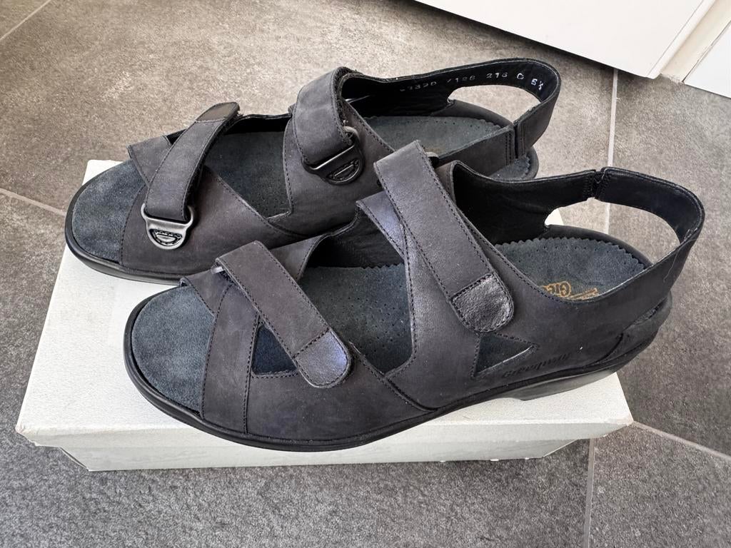 Nieuw in doos zwarte Durea sandalen met klittenband mt 38,5, Kleding | Dames, Zwart, Nieuw, Sandalen of Muiltjes, Ophalen of Verzenden