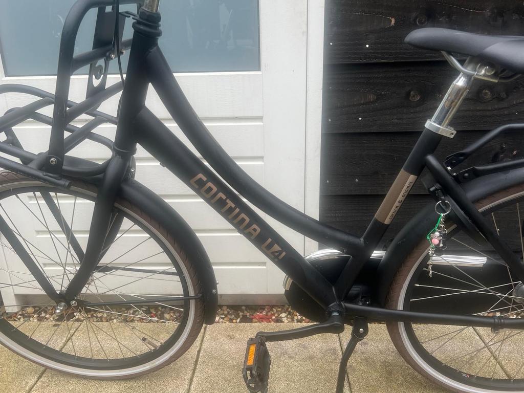 Cortina U4 damesfiets, mat zwart 24 inch, Fietsen en Brommers, Ophalen, Gebruikt, 24 inch