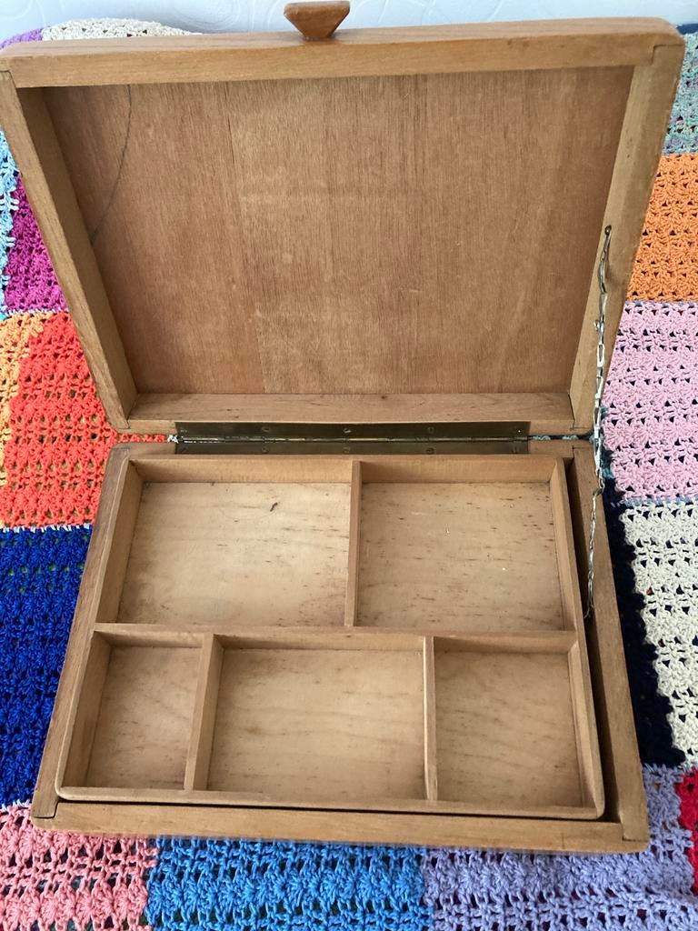 Vintage houten naaidoos met vakjes, Ophalen of Verzenden, Gebruikt