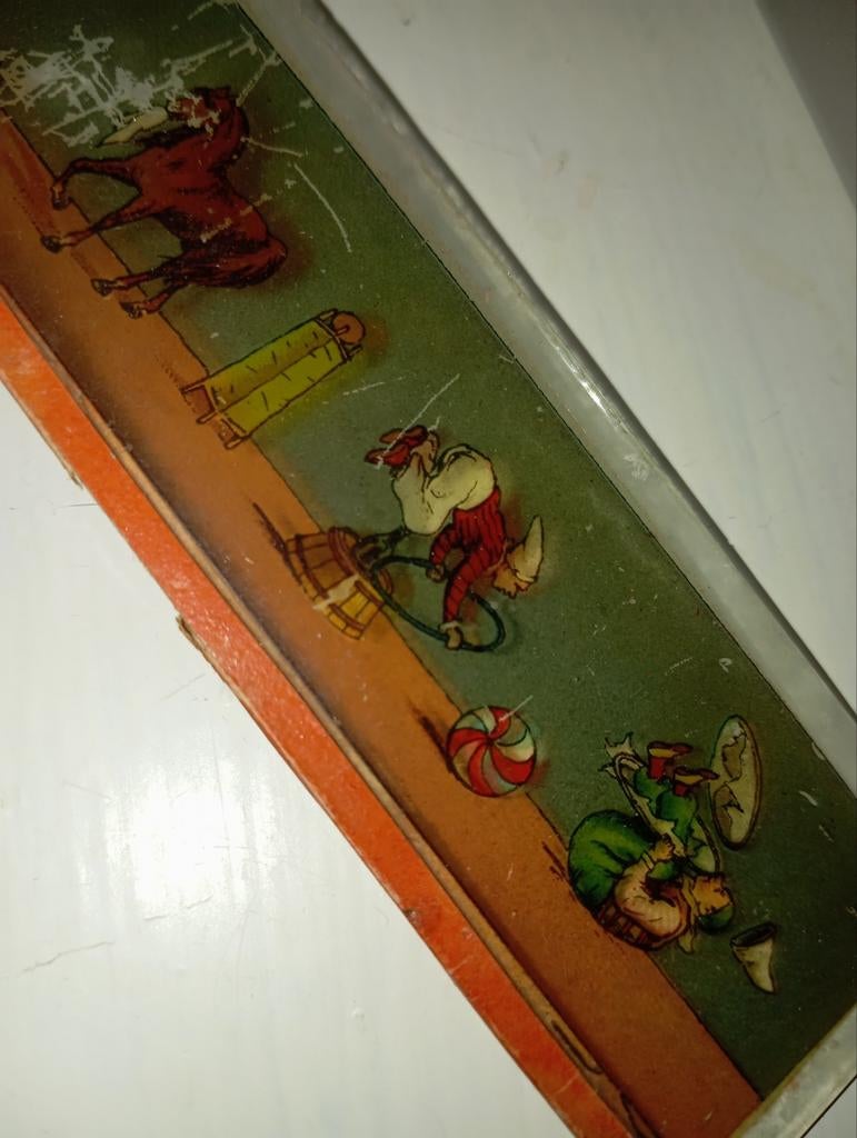 Antieke glazen toverlantaarn plaat met bewegende figuren, Antiek en Kunst, Ophalen of Verzenden