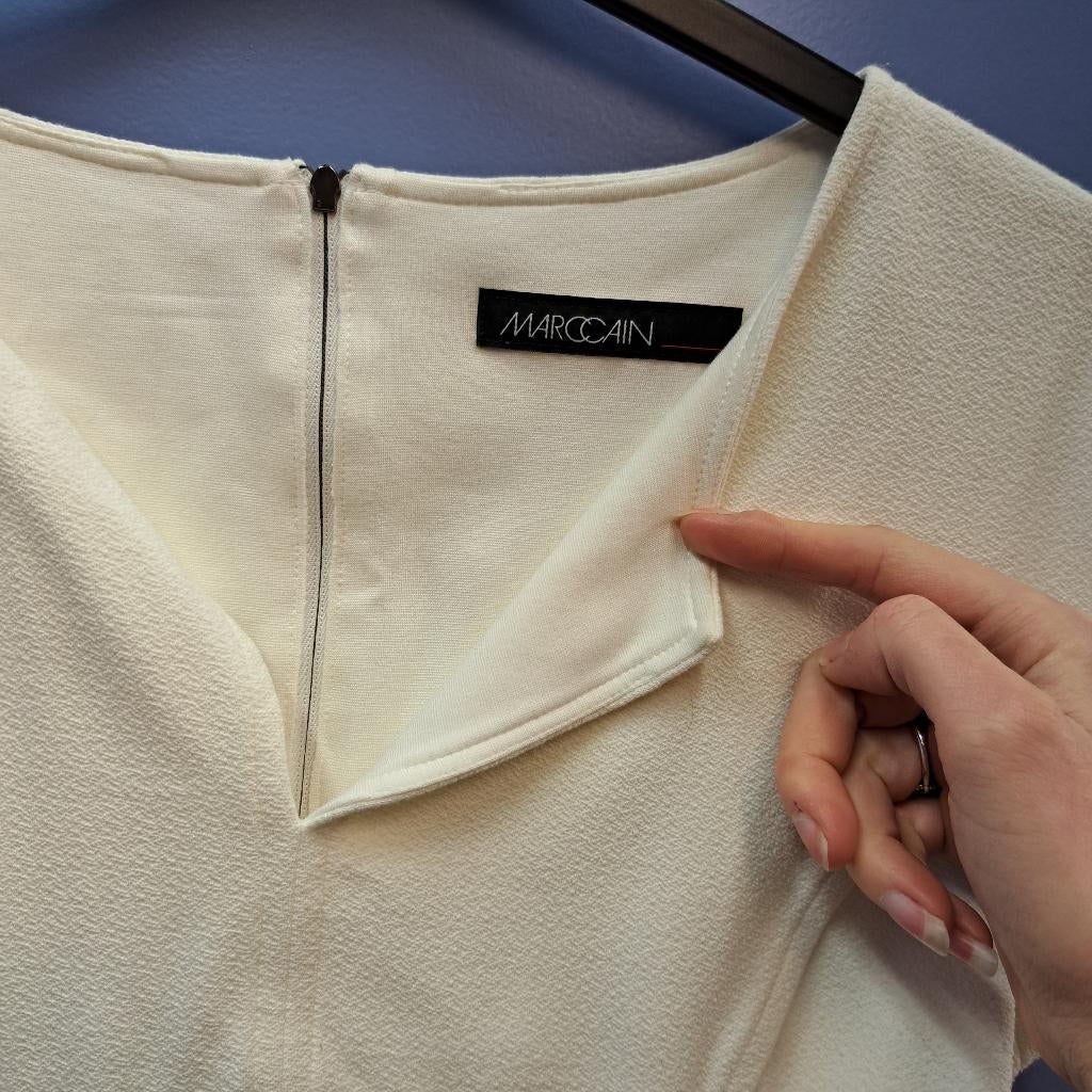 MarcCain jurk dikkere stof creme / zwart stipjes XS nr 44312, ., Zwart, Marccain, Ophalen of Verzenden