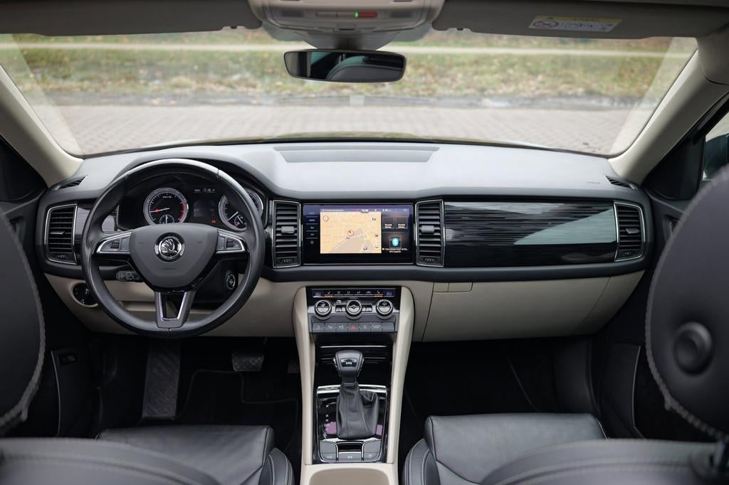 Skoda Kodiaq 1.5 TSI Style Business AUT Pano|Leder|Trekhaak, 4 cilinders, 150 pk, Bedrijf, 1482 kg