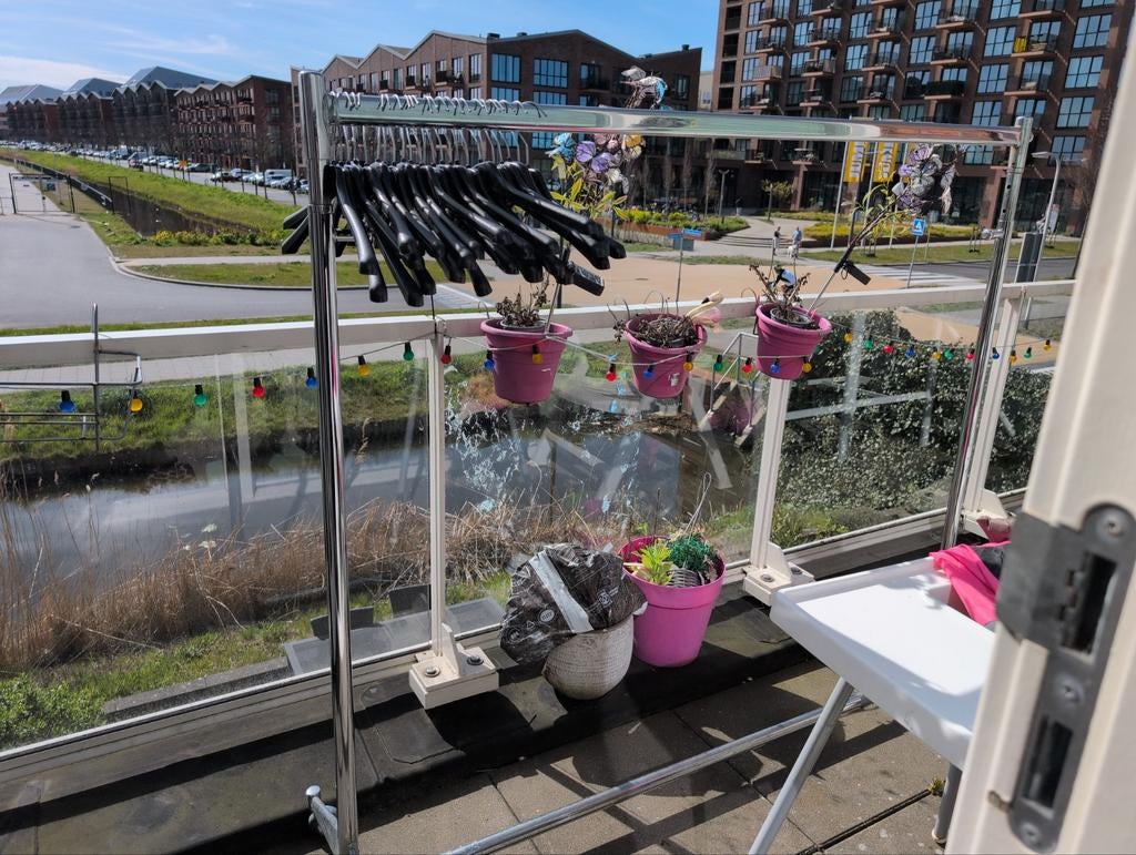 Kleding rek, Ophalen, Zo goed als nieuw