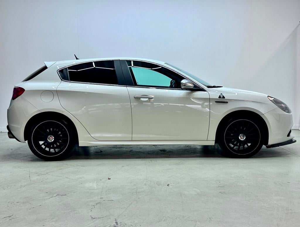 Alfa Romeo GIULIETTA Turbo Leer/Alcantara / Stoelverw / Dubb, Gebruikt, Alcantara, Wit, Bedrijf
