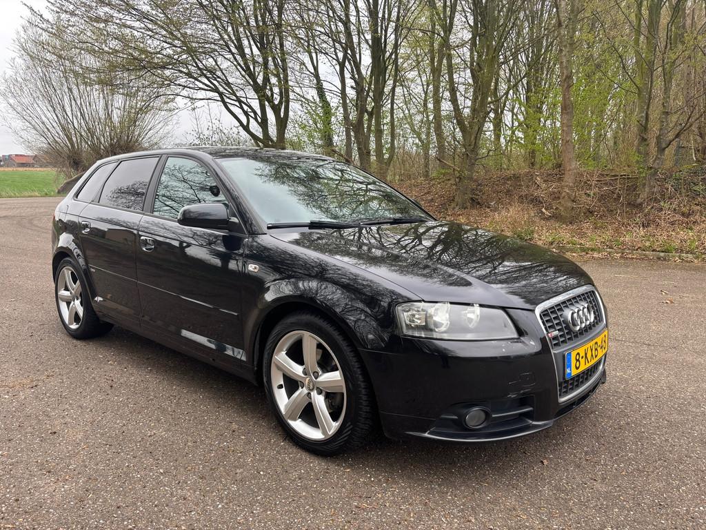Audi A3 Sportback 1.8 TFSI Attraction, S-Line | 5drs. | Aut., Auto's, Audi, 1345 kg, Gebruikt, Zwart, 4 cilinders