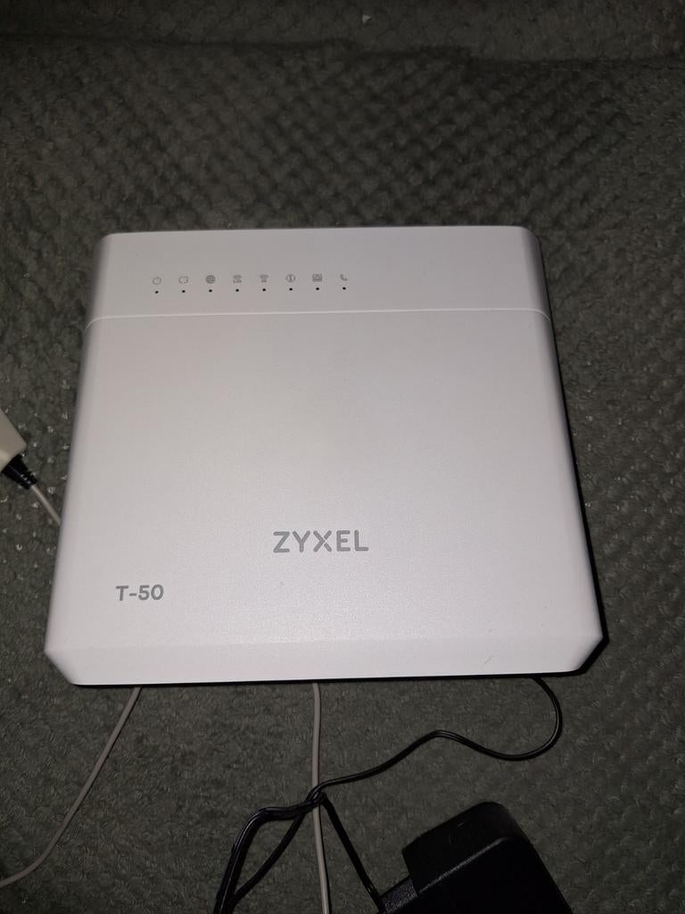 Zyxel T-50 VDSL2/ADSL2+ Modem Router, Ophalen of Verzenden, Zo goed als nieuw, Router met modem, Zyxel