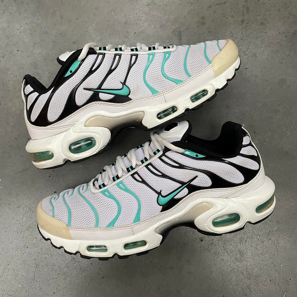 Nike Air Max Plus Tn Tiffany, Atmos White Hyper Jade, 42.5, Ophalen of Verzenden, Zo goed als nieuw, Wit, Sneakers of Gympen