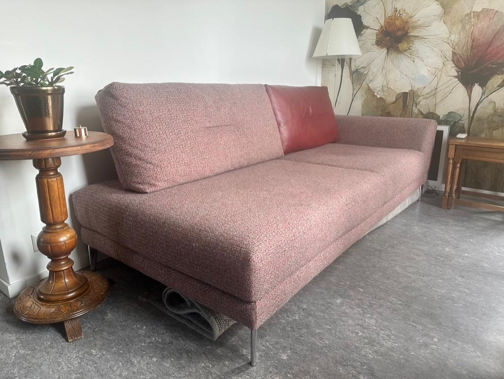 Rood gemeleerde sofa, Ophalen, Tweepersoons, 75 tot 100 cm, Zo goed als nieuw