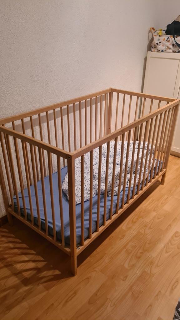 Ikea babybedje en commode zonder matras, Ophalen, Gebruikt, Ledikant