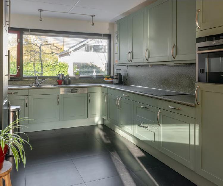 Complete keuken, zelf eruit halen 1 mei, Ophalen, Gebruikt, Hoekkeuken, Graniet of Steen