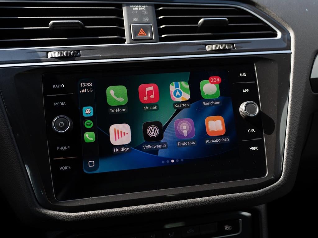 Volkswagen Tiguan 1.4 TSI R-LINE - APPLE CARPLAY - ADAPTIVE, Voorwielaandrijving, 125 pk, Gebruikt, 4 cilinders