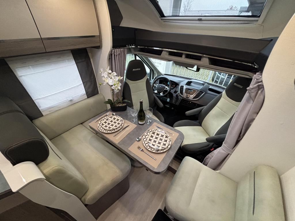 Chausson Titanium 628 AUTOMAAT QUEENSBED CAMERA ZONNEPANEEL, Automaat, Ringverwarming, Diesel, Startonderbreker