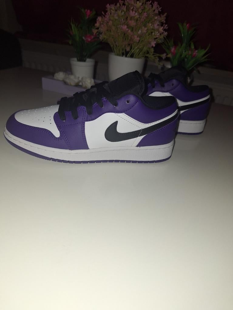 Nike Jordan sneakers paars wit, Kleding | Dames, Schoenen, Nike Air Jordan, Wit, Nieuw, Ophalen of Verzenden