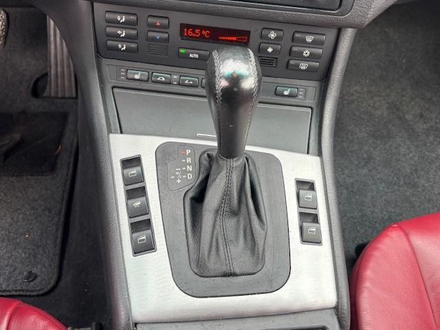 BMW 3-serie Cabrio 330Ci Executive Automaat ECC Audio-CD/Nav, Automaat, Gebruikt, 1595 kg, Cabriolet