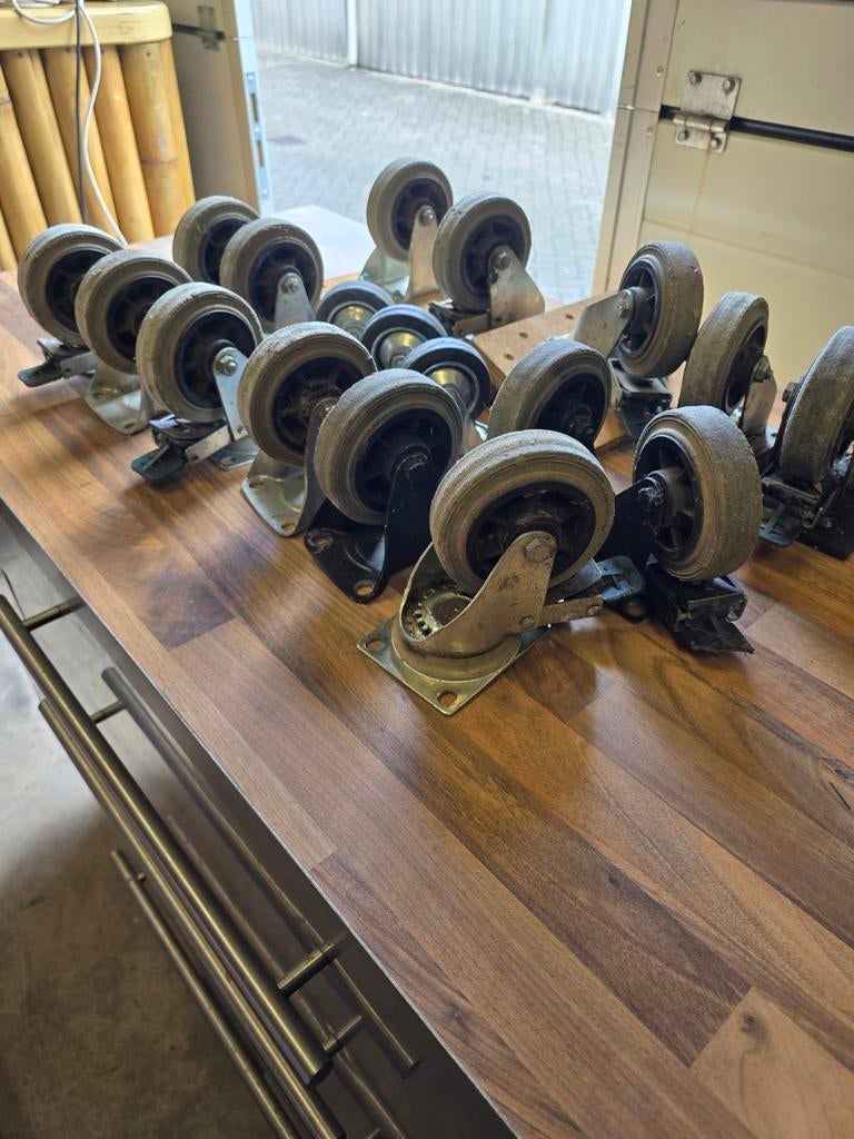 Set van diverse zwenkwielen en bokwielen, Doe-het-zelf en Verbouw, Zwenkwielen, Ophalen, Gebruikt