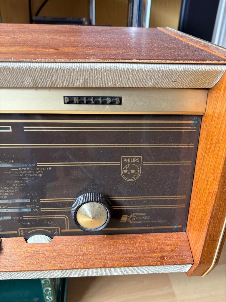 Oude Philips radio, Ophalen of Verzenden, Gebruikt, Radio