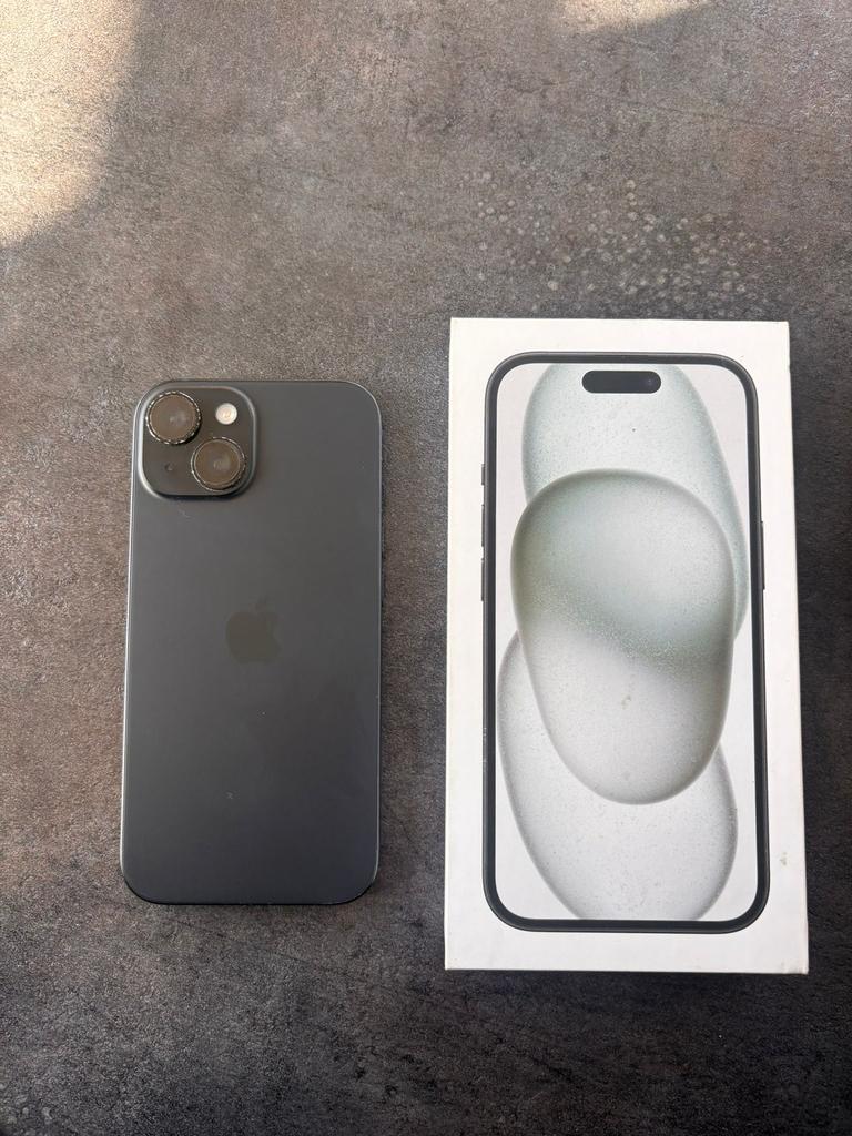 Iphone 15 - zwart - goede staat, Telecommunicatie, Mobiele telefoons | Apple iPhone, IPhone 15, Zwart, 88 %, Ophalen of Verzenden