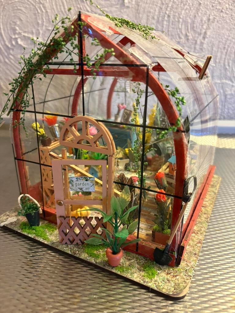 Miniatuurhuisje, Ophalen of Verzenden, Zo goed als nieuw