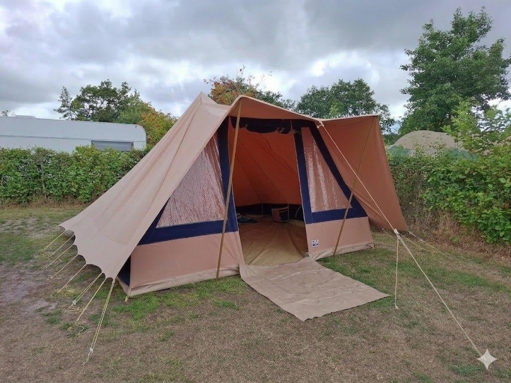 Vrijbuiter piramidetent met inritsbaar grondzeil, Ophalen, Gebruikt, Tot en met 4