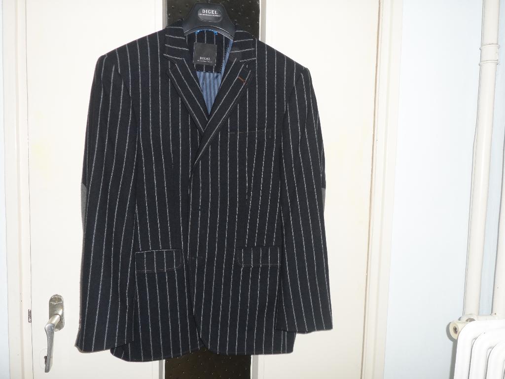 Digel colbert - blauw gestreept, Kleding | Heren, Kostuums en Colberts, Digel, Ophalen of Verzenden, Gedragen, Maat 48/50 (M)