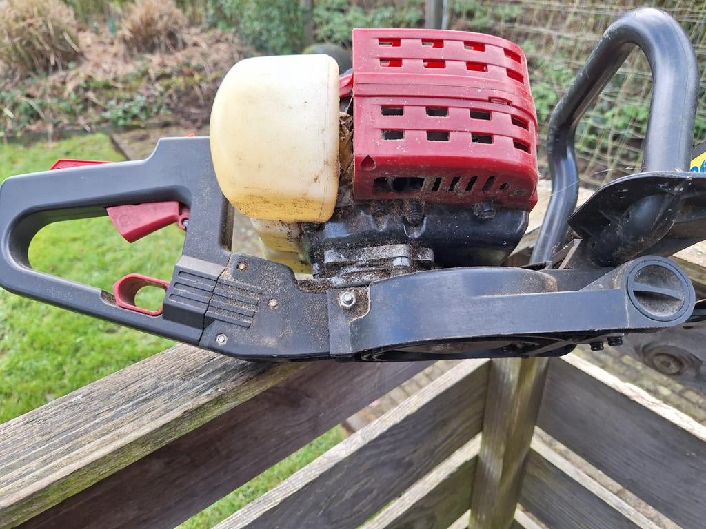 Benzinemotor Heggeschaar 65 cm, Tuin en Terras, Ophalen, Gebruikt, Benzine, IKRA MOGATEC BHT 60