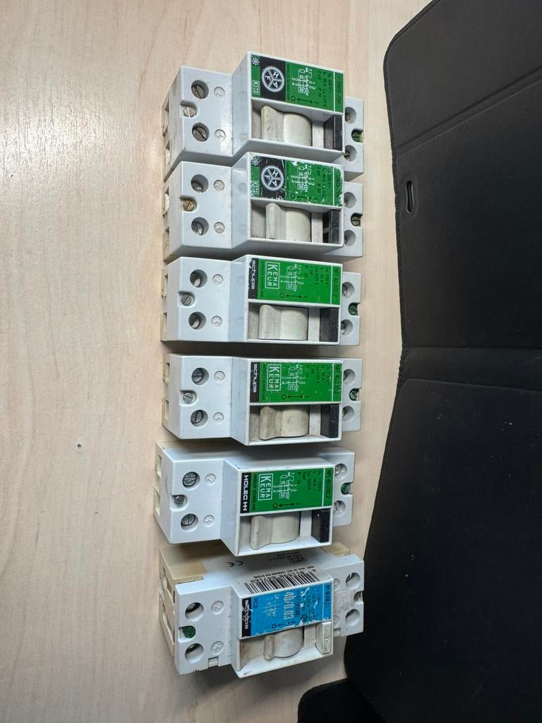 Aardlekschakelaars HAF Schupa Holec 40A 30mA 6 stuks (1.1), Ophalen of Verzenden, Gebruikt