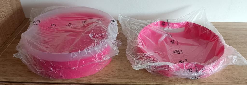 Nieuw Tupperware venster doos - Roze, Huis en Inrichting, Keuken | Tupperware, Ophalen, Nieuw, Bus of Trommel